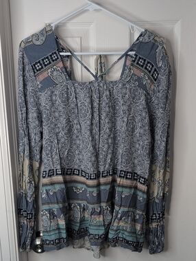Knox Rose Rayon Boho Blue and Cream Paisley  Blouse Size XL